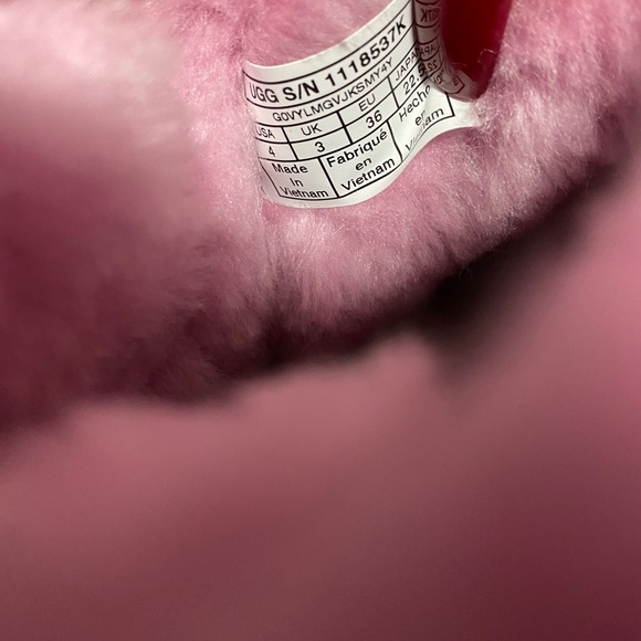 *NEW* Pink Bailey Bow Striped Uggs Size4 - Picture 5 of 7